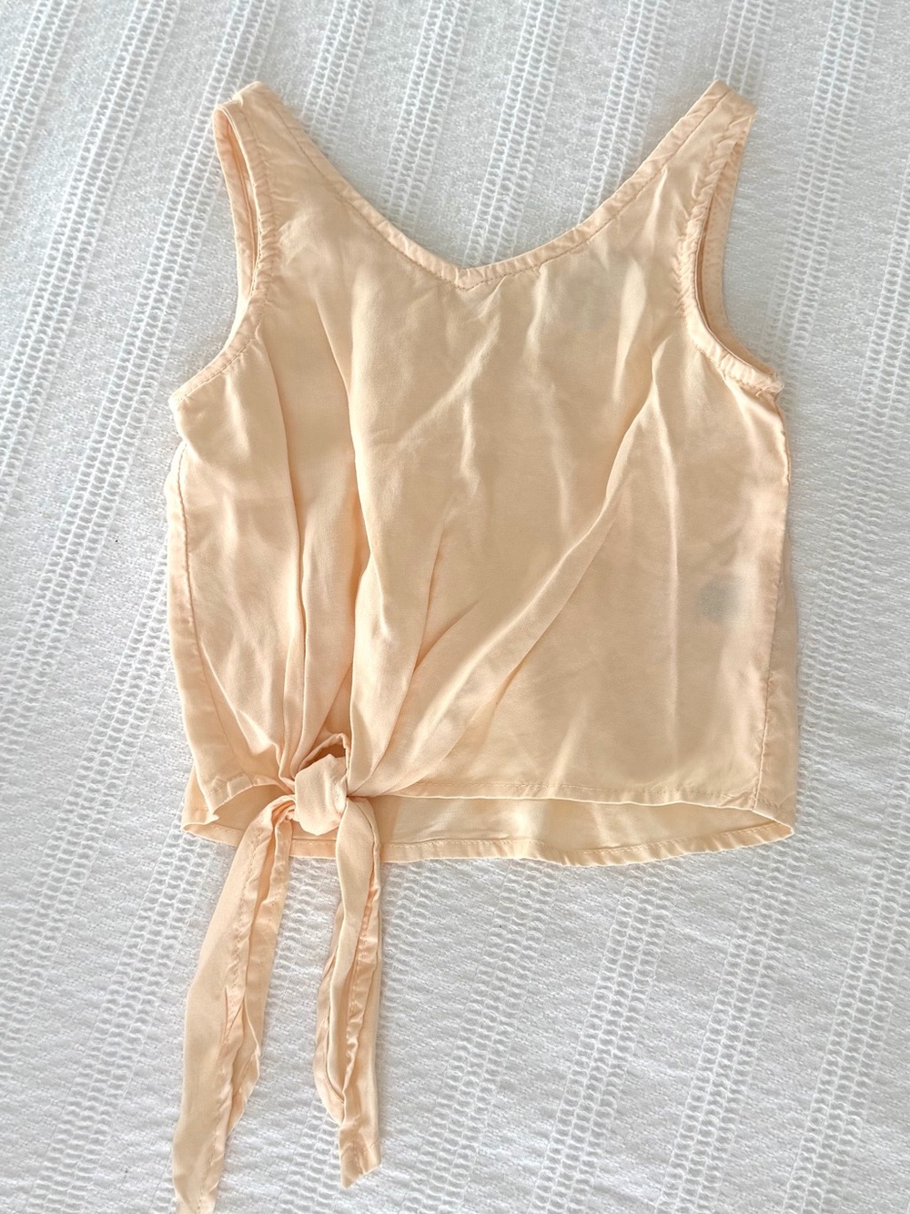 Bella Dahl - Girl’s  Peach Tie-Front V-Neck Tank Top with side detail.